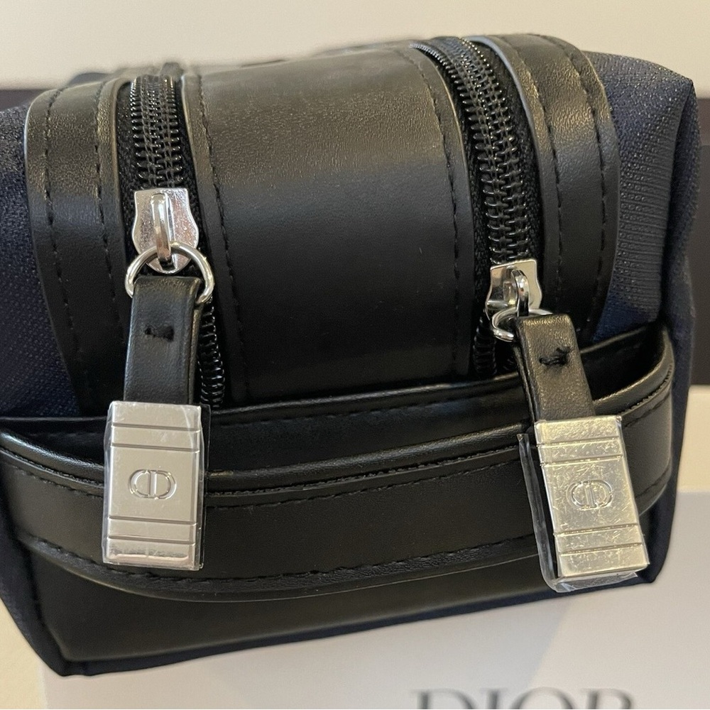Dior Toiletry Bag - Picture 2 of 4